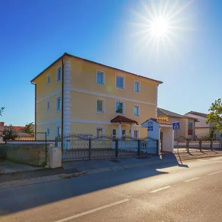 Luxurious Apartment In Kvarner By Sea, Cleaning Included *