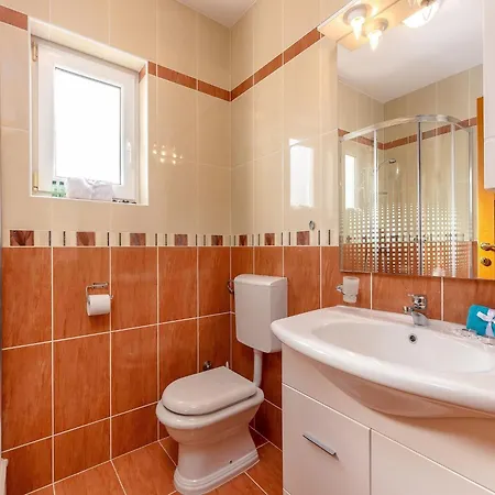Luxurious Apartment In Kvarner By Sea, Cleaning Included Crikvenica